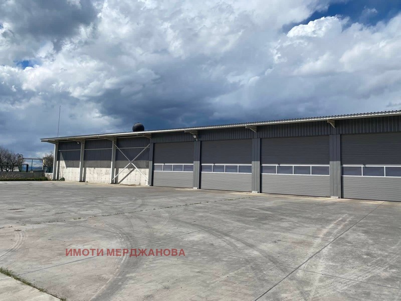 En venta  Edificio industrial región Sliven , Mlekarevo , 1280 metros cuadrados | 16305337 - imagen [5]