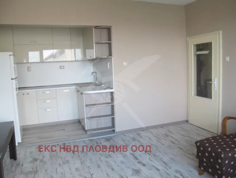 Продава 3-СТАЕН, гр. Пловдив, Тракия