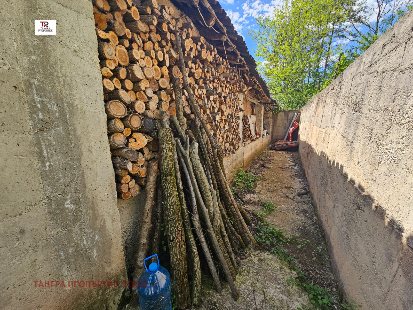 Продава КЪЩА, с. Лобош, област Перник, снимка 10 - Къщи - 54702715