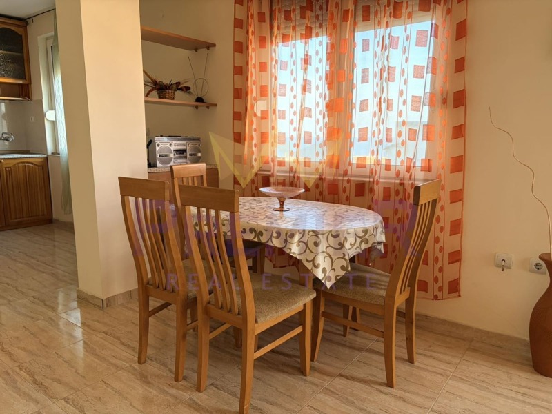 Продава 2-СТАЕН, гр. Бургас, Крайморие, снимка 2 - Апартаменти - 52982940