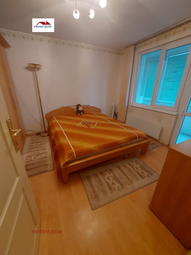 Продава 3-СТАЕН, гр. Шумен, Военно училище, снимка 4 - Апартаменти - 52611340