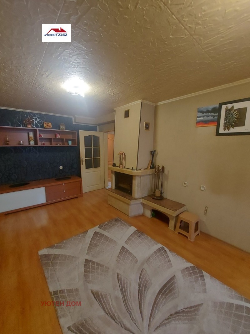 Продава 3-СТАЕН, гр. Шумен, Военно училище, снимка 6 - Апартаменти - 52611340