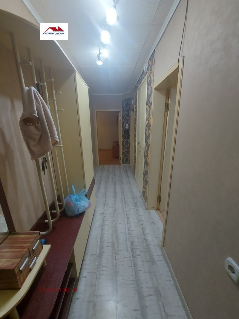 Продава 3-СТАЕН, гр. Шумен, Военно училище