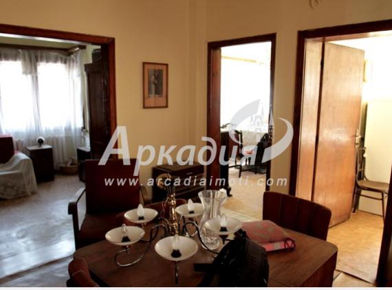 Продава  Етаж от къща град Пловдив , Център , 120 кв.м | 27208233 - изображение [2]