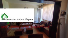 Продажба на четеристайни апартаменти в град Перник - изображение 3 