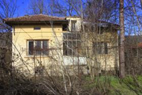 Продажба на имоти в с. Бяла река, област Велико Търново - изображение 4 