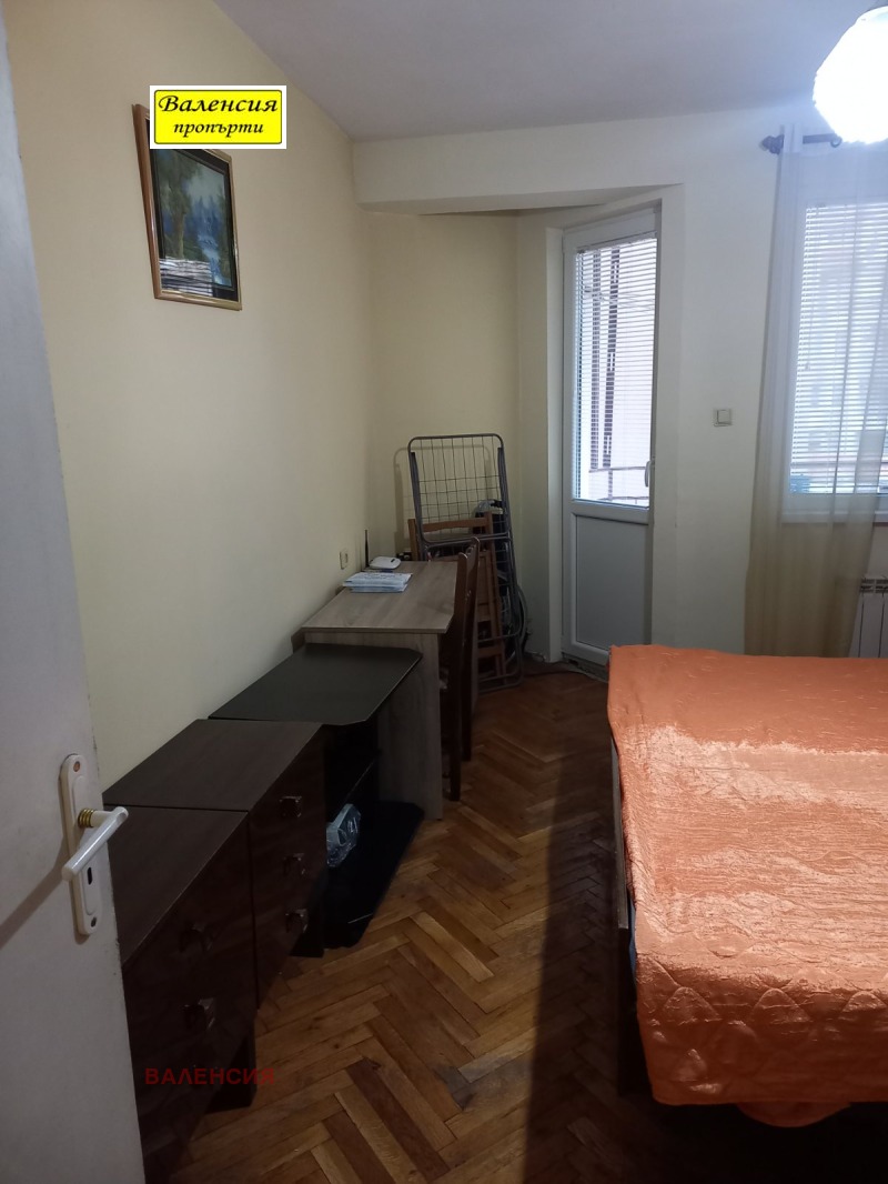 Продава 1-СТАЕН, гр. Враца, Център, снимка 2 - Апартаменти - 53105269