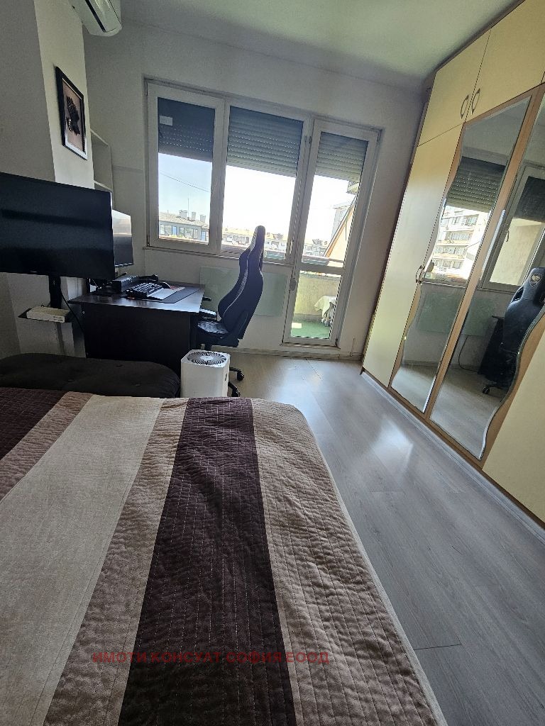 Продава  4-стаен град София , Център , 141 кв.м | 65154241 - изображение [7]