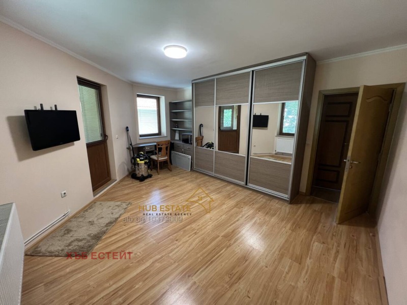 Продава  Многостаен град Добрич , Център , 130 кв.м | 21339385 - изображение [7]