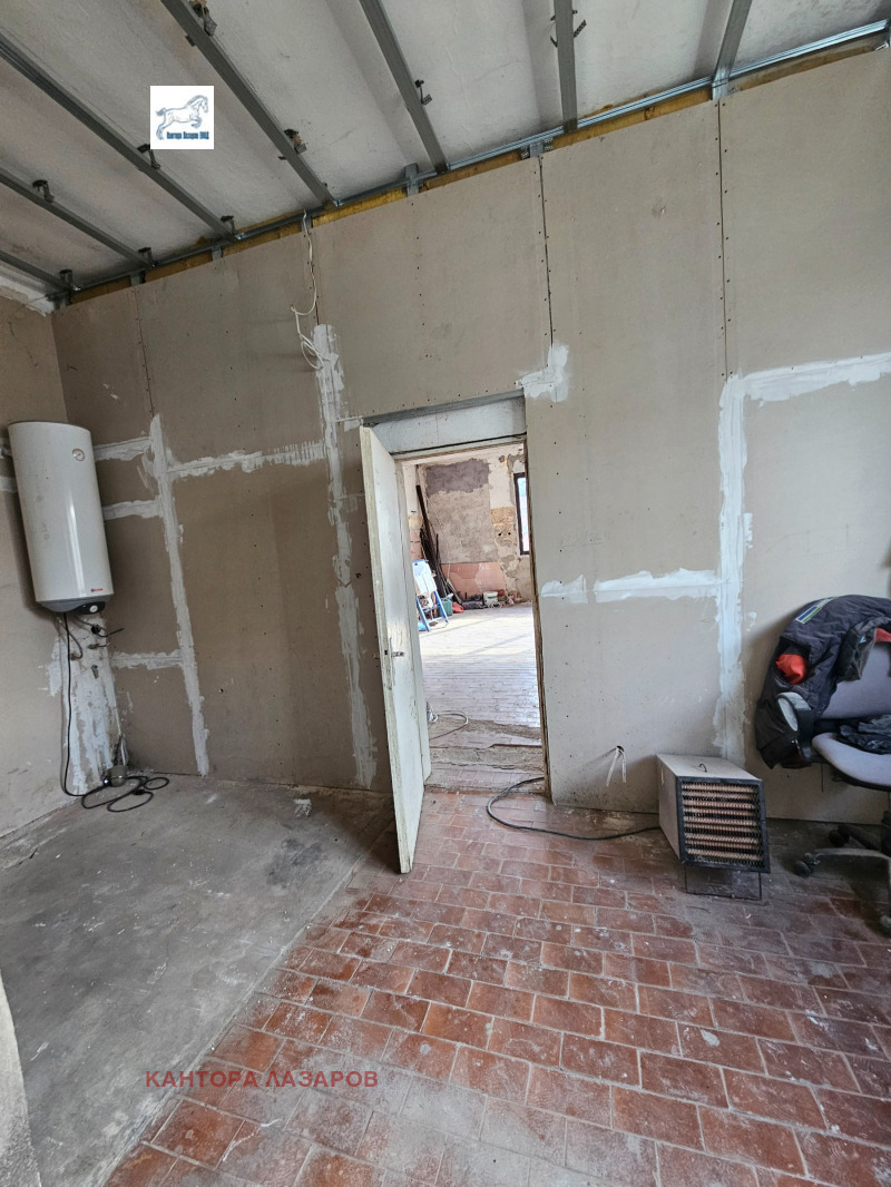 Προς πώληση  σπίτι περιοχή Κιουστεντίλ , Σαπαρεβο , 500 τ.μ | 25638711 - εικόνα [6]