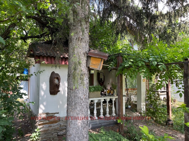 Продава ВИЛА, гр. Търговище, Вилна зона, снимка 3 - Вили - 53363557