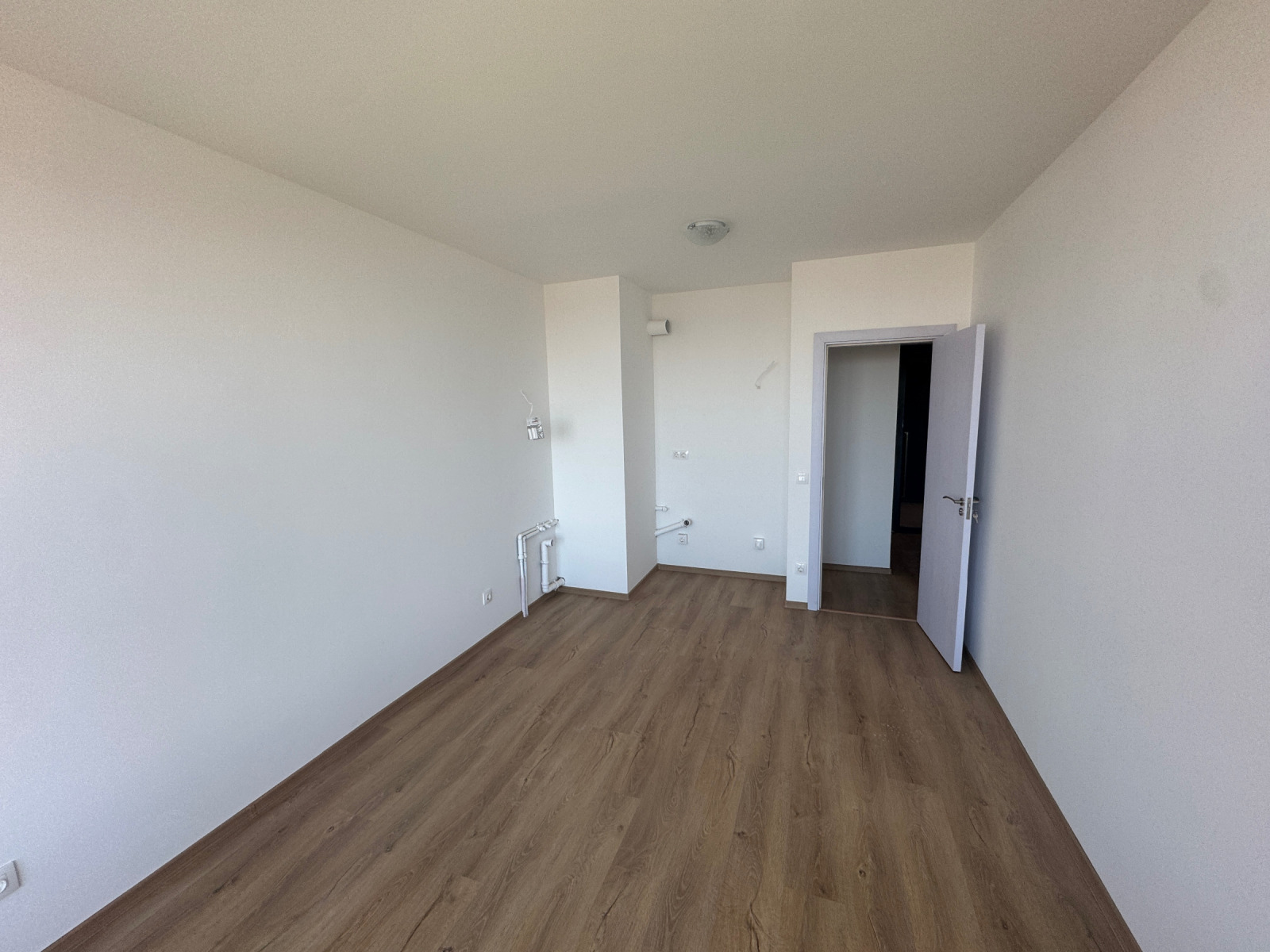 Продава 2-СТАЕН, гр. София, Банишора, снимка 2 - Апартаменти - 53632734