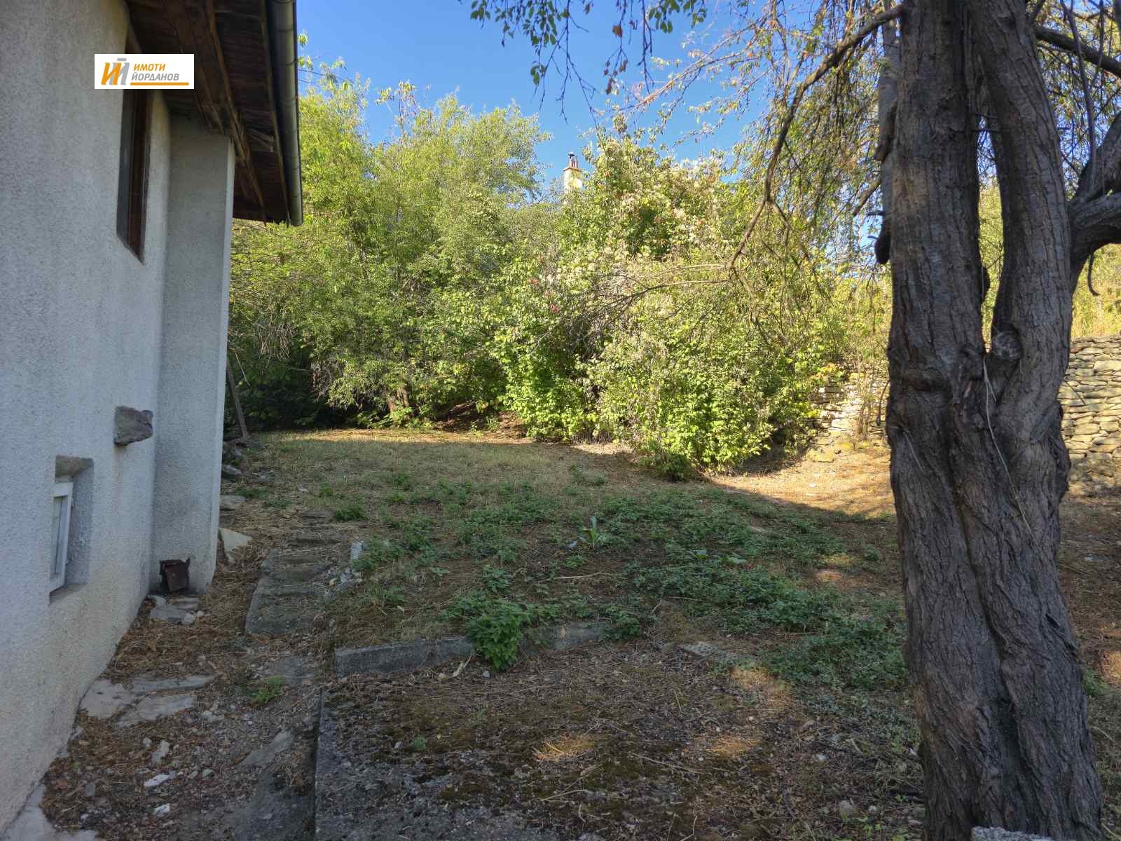 Продава КЪЩА, с. Леденик, област Велико Търново, снимка 3 - Къщи - 55998955