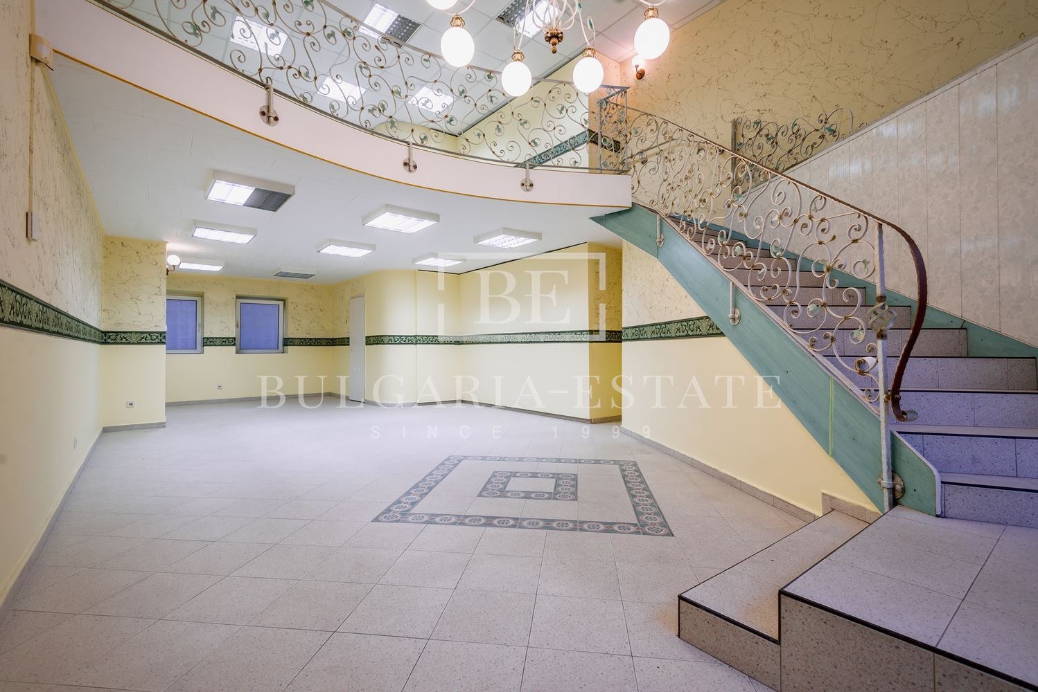 Продава МАГАЗИН, гр. Варна, Гръцка махала