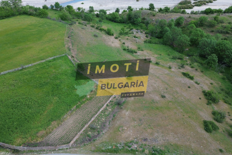 Продава ПАРЦЕЛ в област Кърджали, с. Кирково - 6436 кв.м / 48 572 € » 94 998.57 лв., ИМОТИБЪЛГАРИЯКЪРДЖАЛИ