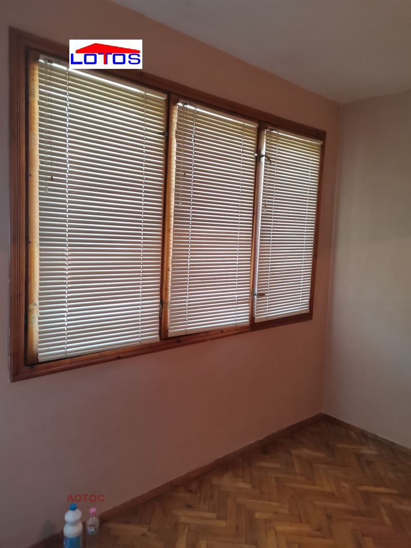 Продава  3-стаен град Добрич , Център , 94 кв.м | 67943942 - изображение [2]