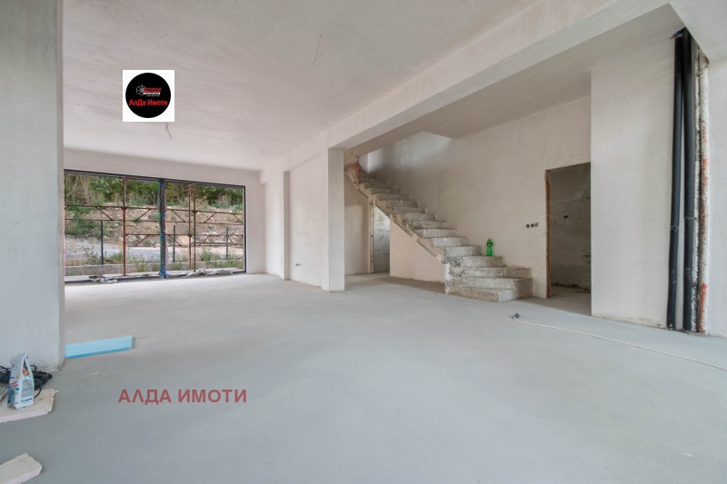 Til salg  Hus Sofia , m-t Detski grad , 265 kvm | 38347537 - billede [4]