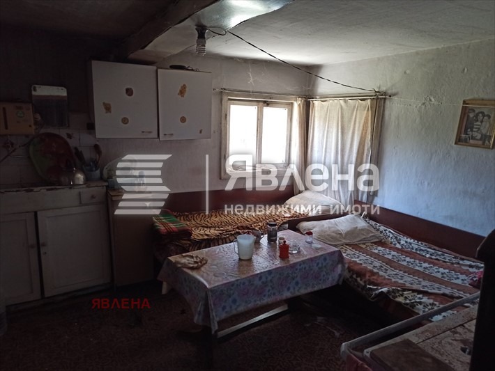 Продава КЪЩА, с. Долно Камарци, област София област, снимка 11 - Къщи - 55792681