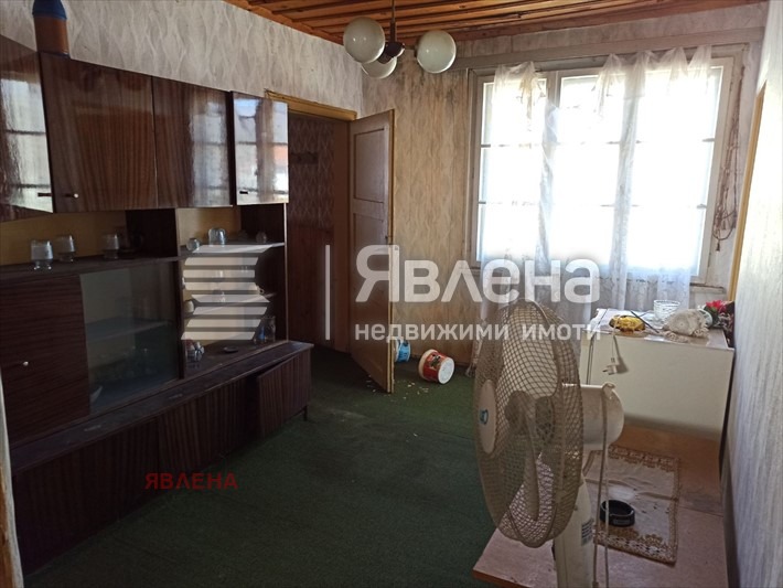 Продава КЪЩА, с. Долно Камарци, област София област, снимка 14 - Къщи - 55792681