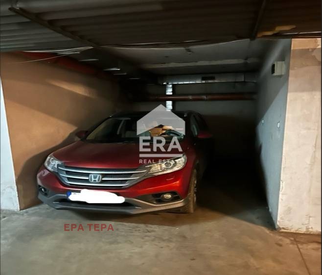 Продава ГАРАЖ, ПАРКОМЯСТО, гр. София, Център, снимка 2 - Гаражи и паркоместа - 54369214