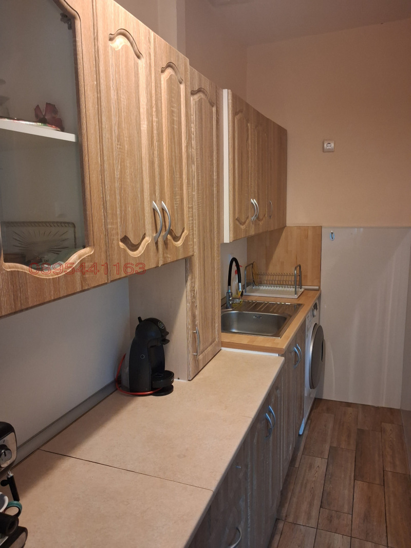 Продава 3-СТАЕН, гр. Варна, Лятно кино Тракия, снимка 2 - Апартаменти - 53026383