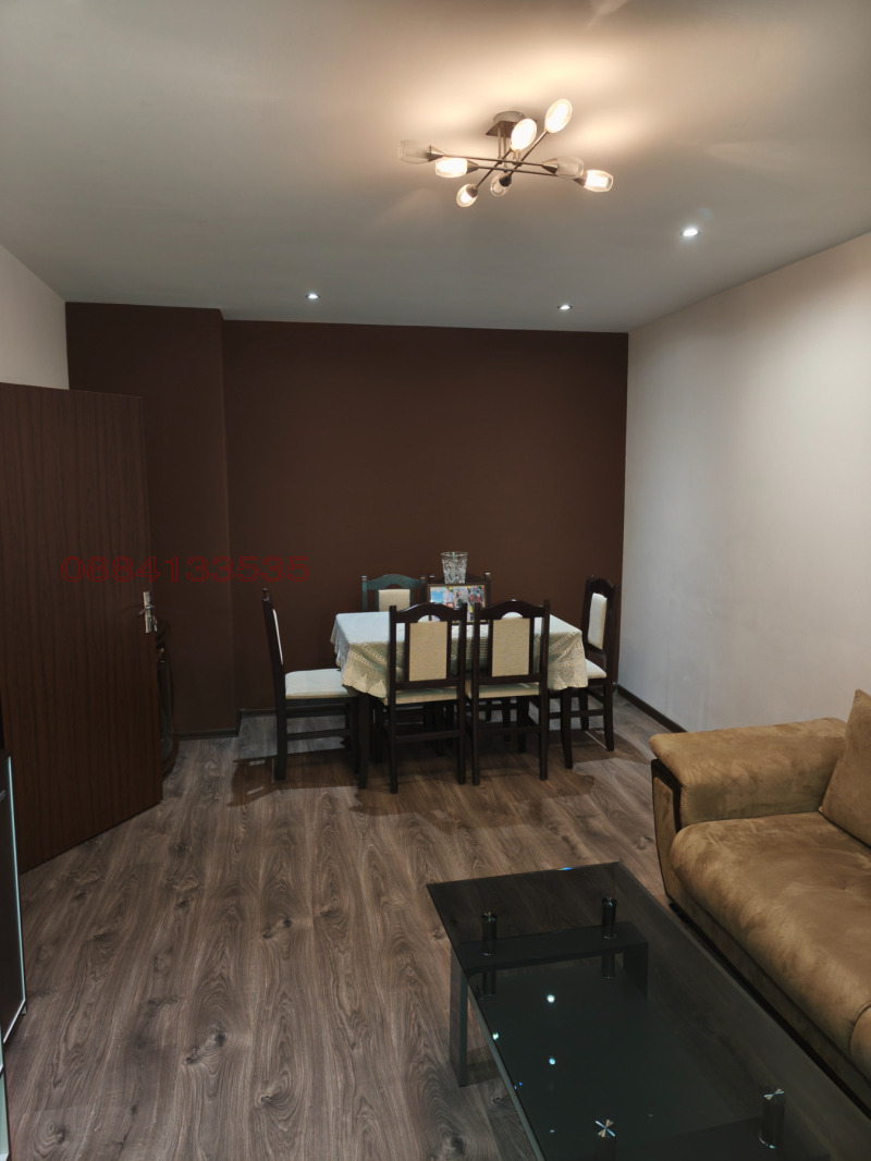 Продава 3-СТАЕН, гр. Плевен, Сторгозия, снимка 8 - Апартаменти - 53220852