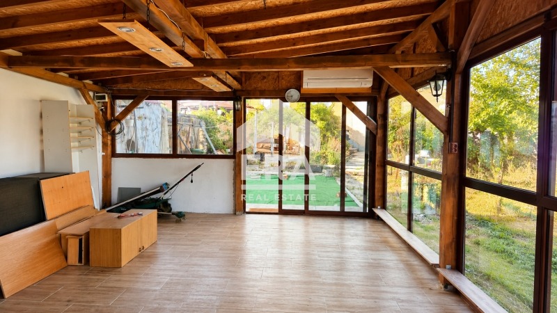 Продава КЪЩА, с. Осмар, област Шумен, снимка 2 - Къщи - 55830495