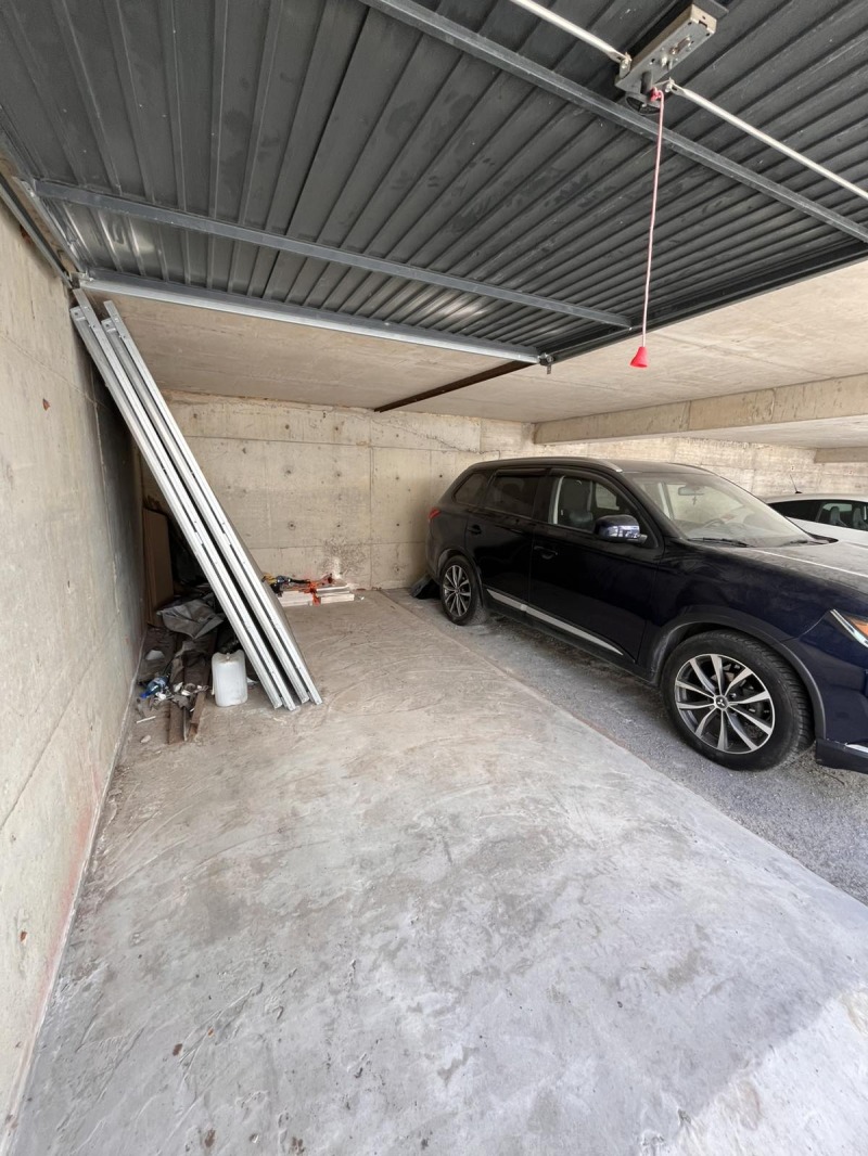 Myytävänä  Parkkipaikka Sofia , Mladost 4 , 17 neliömetriä | 65469830 - kuva [2]
