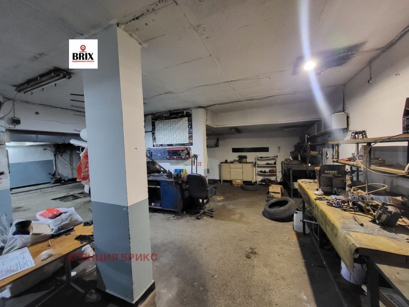 In vendita  Edificio industriale Ruse , Ialta , 280 mq | 62592768 - Immagine [4]