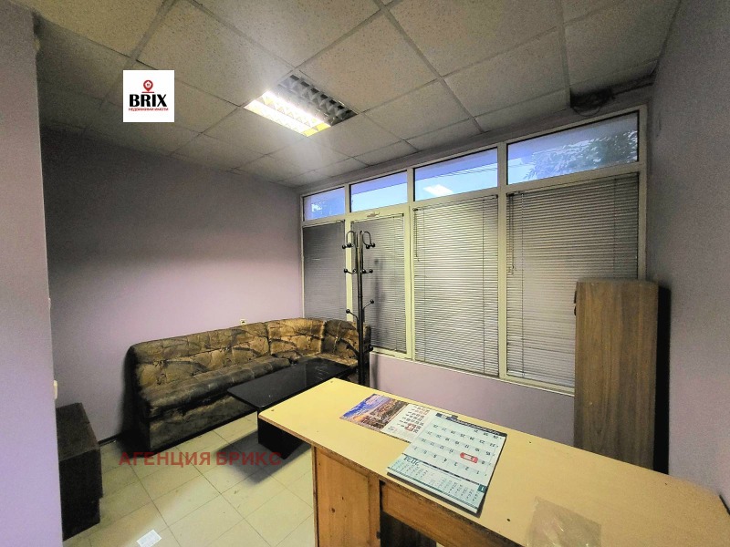 In vendita  Edificio industriale Ruse , Ialta , 280 mq | 62592768 - Immagine [7]