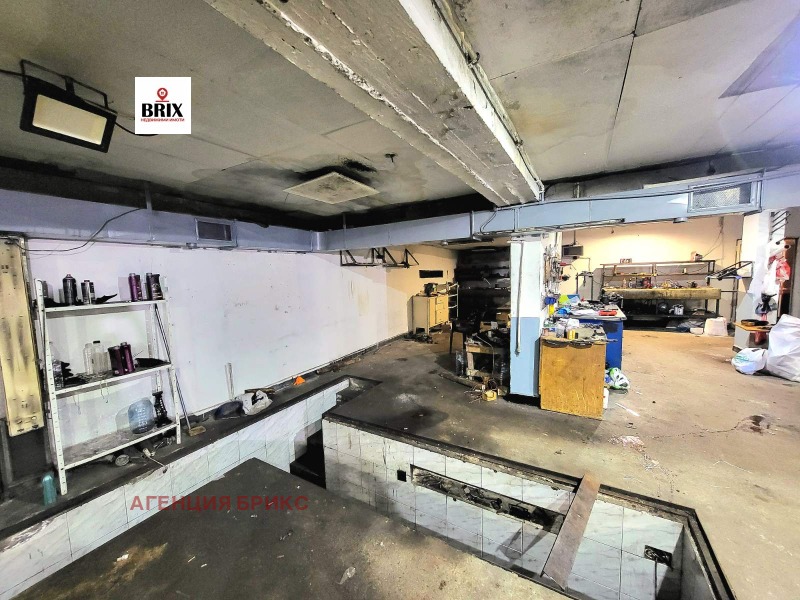 In vendita  Edificio industriale Ruse , Ialta , 280 mq | 62592768 - Immagine [3]