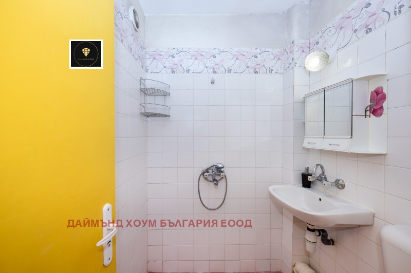 Продава  2-стаен град Пловдив , Кючук Париж , 78 кв.м | 52449203 - изображение [8]