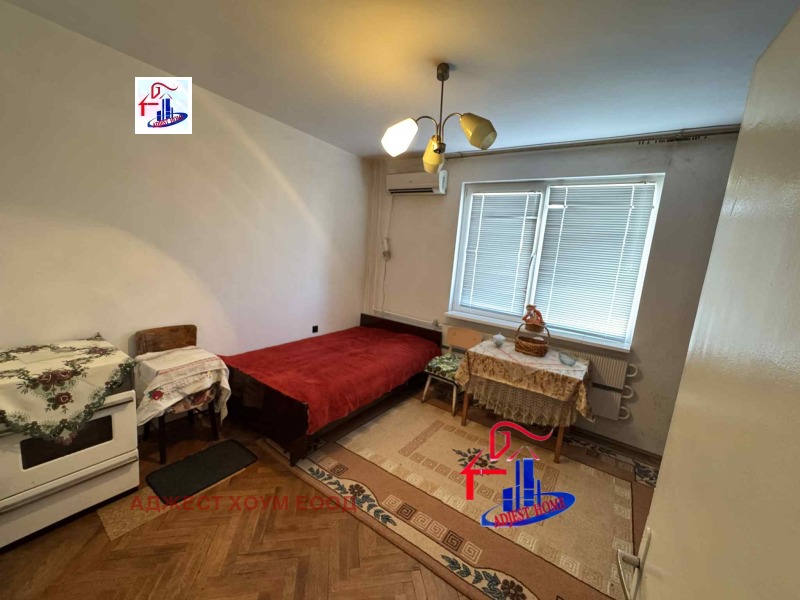 Продава 3-СТАЕН, гр. Шумен, Център, снимка 3 - Апартаменти - 52233767