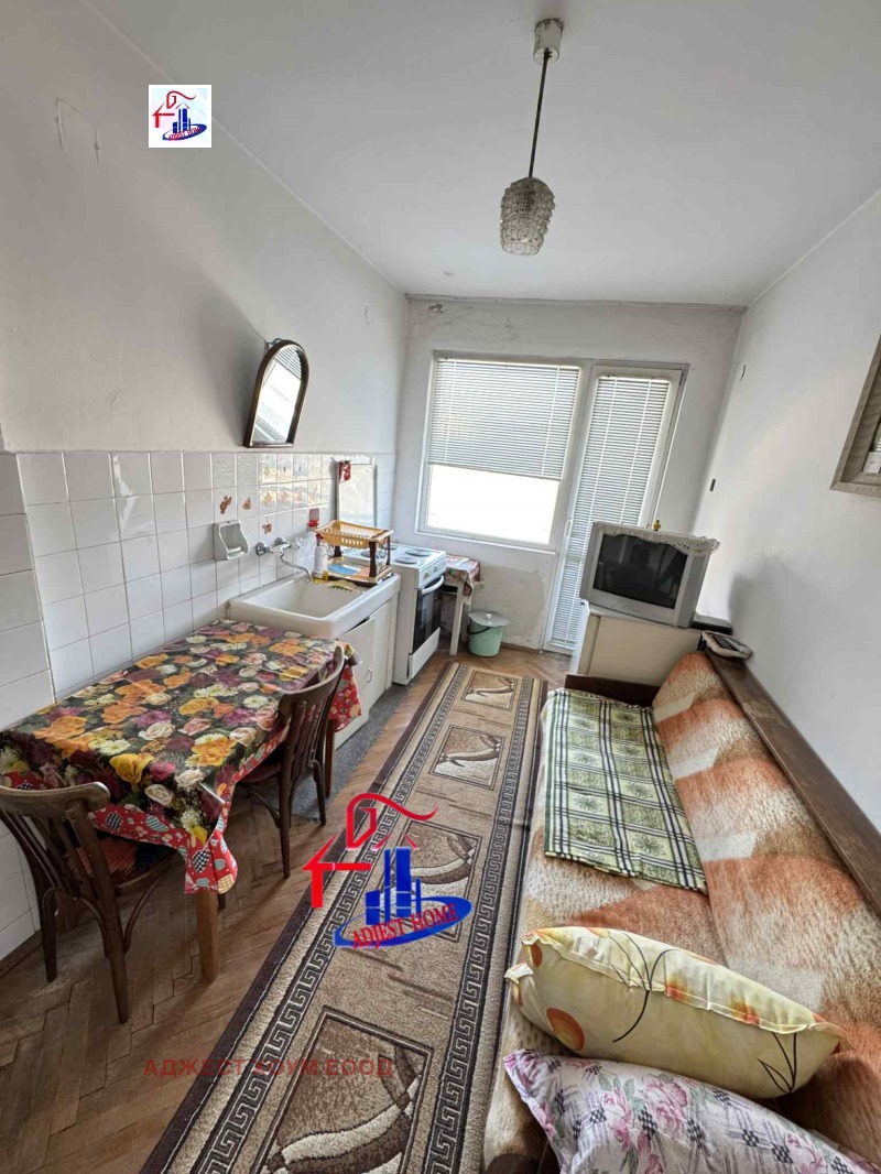 Продава 3-СТАЕН, гр. Шумен, Център, снимка 5 - Апартаменти - 52233767