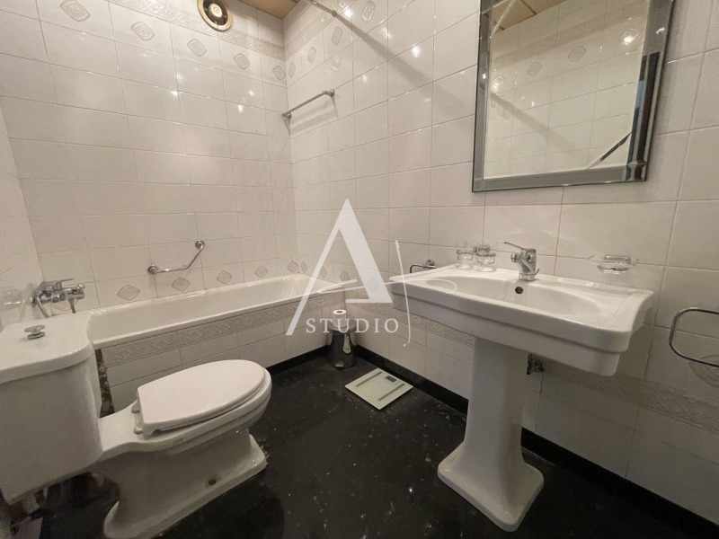 Продава 3-СТАЕН, гр. София, Център, снимка 11 - Апартаменти - 53436459