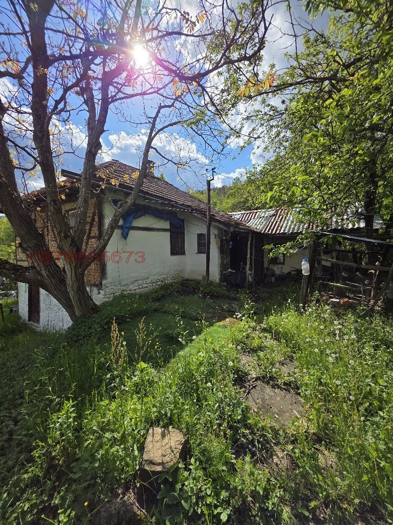 Продава КЪЩА, с. Руевци, област Габрово