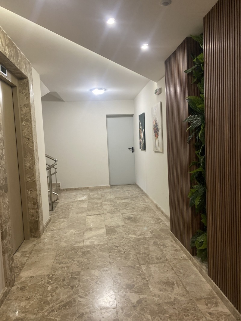 Eladó  Garázs Sofia , Nadezsda 3 , 28 négyzetméter | 50031543