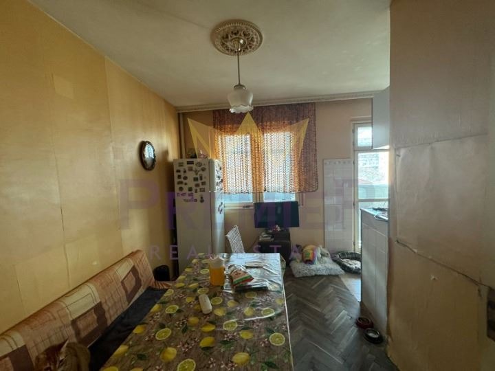 Продава  3-стаен град Варна , Автогара , 80 кв.м | 67006151