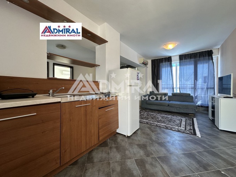 Продава МНОГОСТАЕН, гр. Поморие, област Бургас, снимка 4 - Апартаменти - 53390400