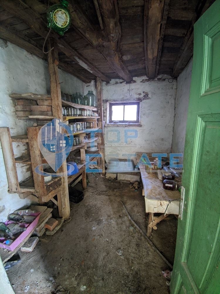 Продава КЪЩА, с. Добромирка, област Габрово, снимка 9 - Къщи - 43641526