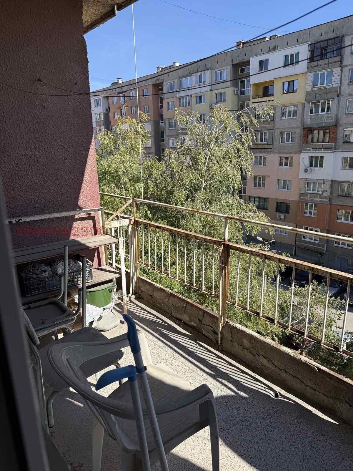 Продава 2-СТАЕН, гр. Перник, Изток, снимка 3 - Апартаменти - 56344093