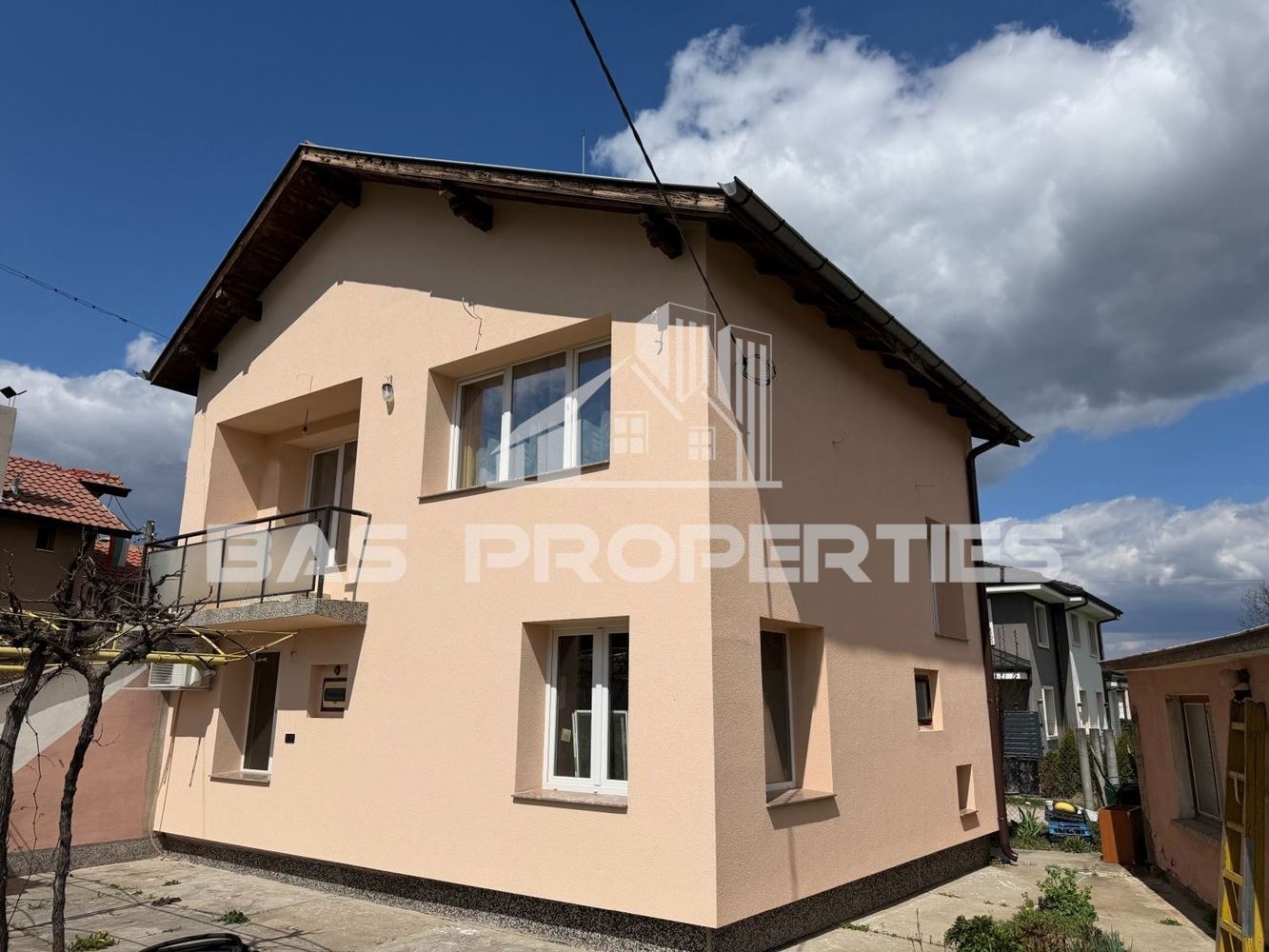 Продава КЪЩА, с. Пролеша, област София област