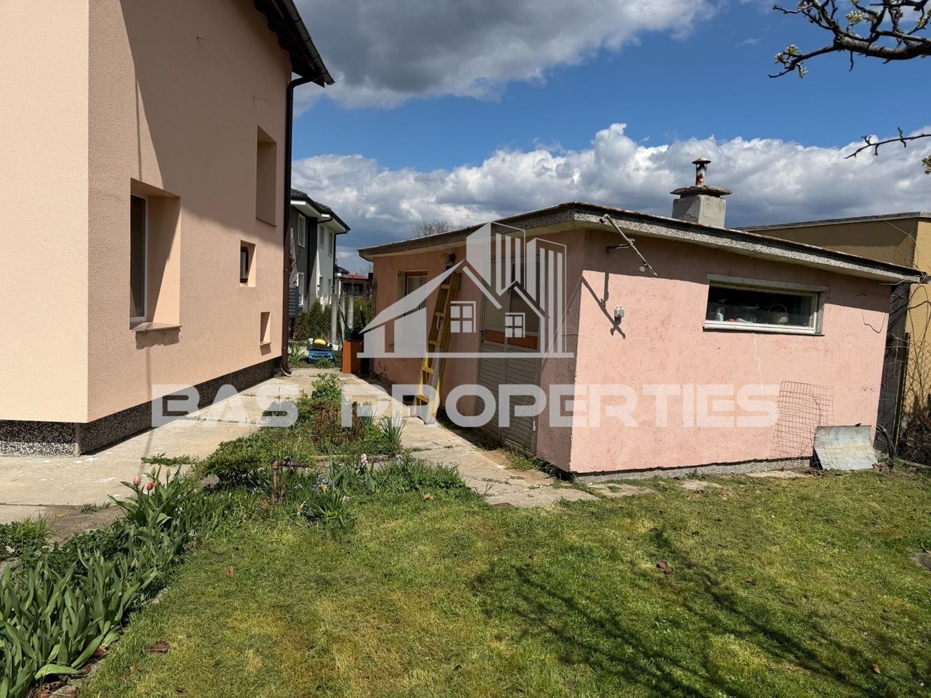 Продава КЪЩА, с. Пролеша, област София област, снимка 2 - Къщи - 54279160