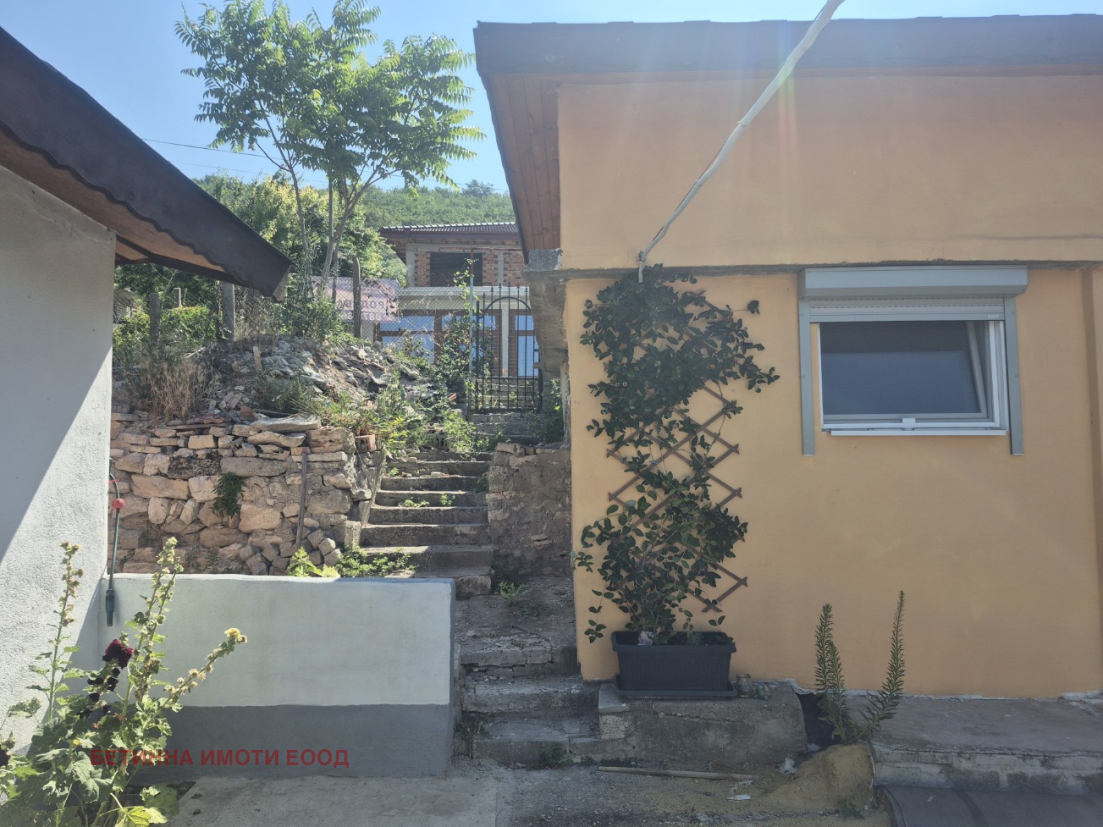 Продава КЪЩА, гр. Балчик, област Добрич, снимка 2 - Къщи - 55298895