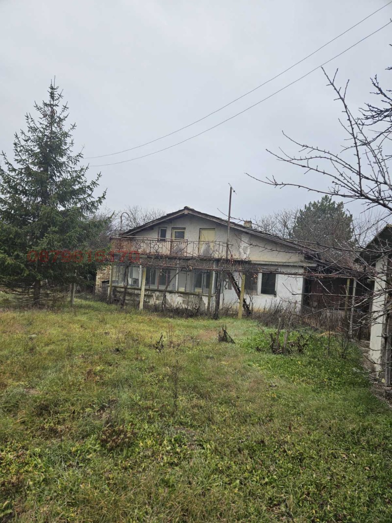 Продава КЪЩА в област Търговище, с. Васил Левски - 100 кв.м / 80 000 € » 156 466.40 лв.