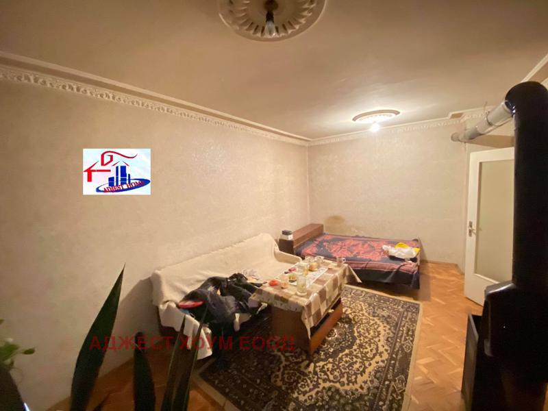 Продава 1-СТАЕН, гр. Шумен, Боян Българанов 1, снимка 2 - Апартаменти - 54888669