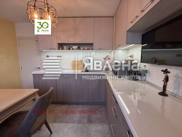 Продава 3-СТАЕН, гр. Варна, Чайка, снимка 2 - Апартаменти - 52530031