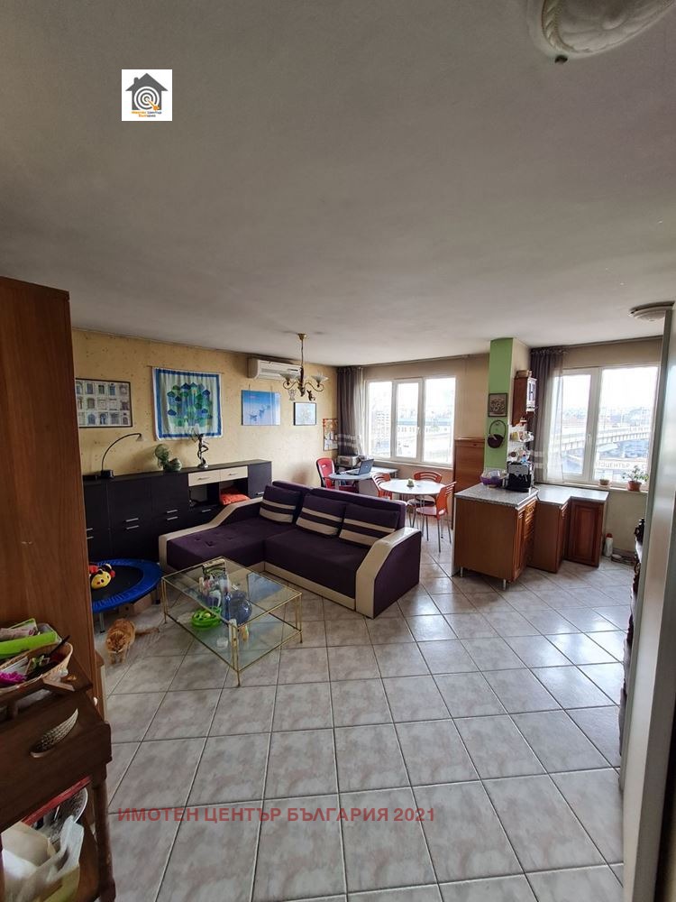 Продава 3-СТАЕН, гр. София, Оборище, снимка 2 - Апартаменти - 53189017