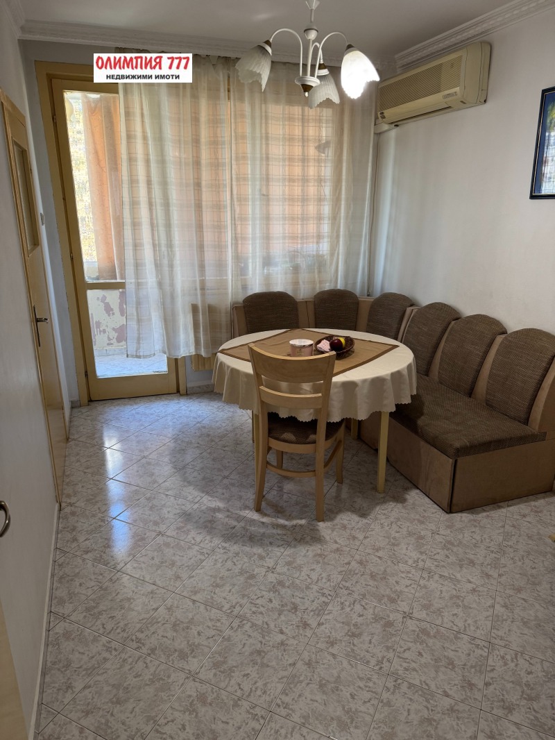 На продаж  3 кімнатна Плевен , 9-ти квартал , 100 кв.м | 34522476 - зображення [2]