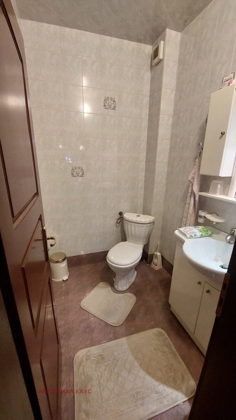 Na prodej  3+ ložnice Chaskovo , Kamenni , 305 m2 | 76040617 - obraz [2]